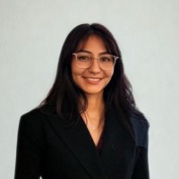 Julissa Larios Email & Phone Number