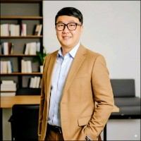 鼎新數智股份有限公司 Employee Charlie Yu's profile photo