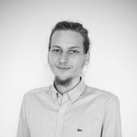 Alex Tomaś Email