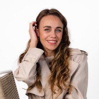 Moné Erasmus Email