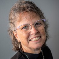 Renee Giddings Email