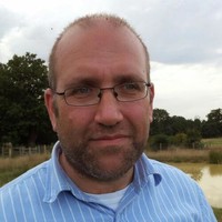 Lee Small Email & Phone Number