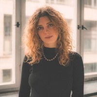 Cartelis Employee Elise Louviot's profile photo