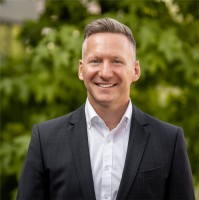 Erik Hagen Email & Phone Number
