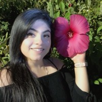 Ariana Flores Email & Phone Number