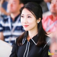 Yuvia Zhang Email