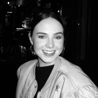 Isla Cairns Email & Phone Number