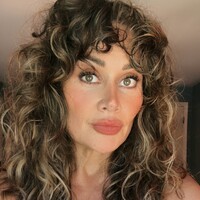 Influential Agent Employee Amber Joy Esparza's profile photo