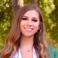 YourCause from Blackbaud Employee Makena Kushnir's profile photo