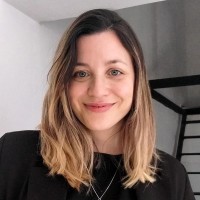 Julieta Valenzuela Email