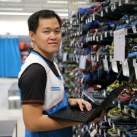 Derong Ng Email & Phone Number