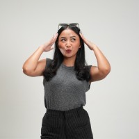 Rania V. Email
