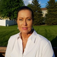 Laura Paquette Email & Phone Number