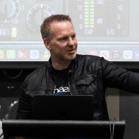 Native Instruments Employee Mo Volans's profile photo