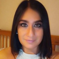 FLY SELECT Employee Cristina Flores's profile photo