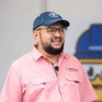 Nelson Hernández Email