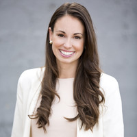 RE/MAX First Employee Rebecca Yarmoloy's profile photo