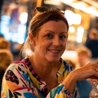 Greet Degeldere Email