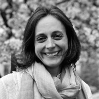 Constance Laperche Email