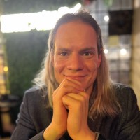 Dominik Deren Email & Phone Number