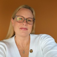 Tammy Hunter Email & Phone Number