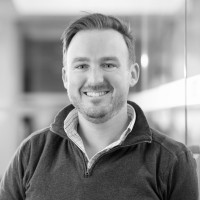 E-mail e número de telefone de John Murphy