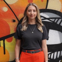 Ella Hilton Email & Phone Number