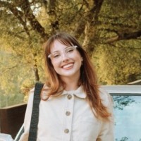 Larissa Grunow Email & Phone Number