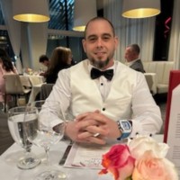 Micah Kahn Email
