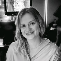 Abigail Thomas Email & Phone Number