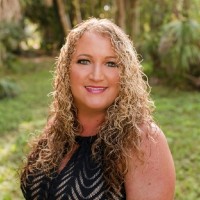 Amanda Elliott Email & Phone Number