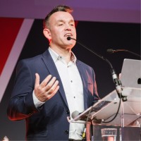 Alistair Richards Email