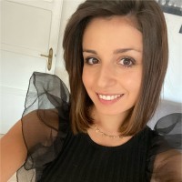 Ilaria Perrone Email