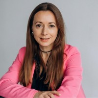 Yuliya Navrotska Email