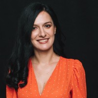 Catalina Ugron Email