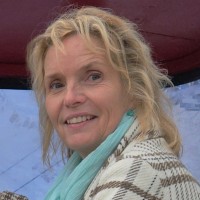 Enid van Soest Email