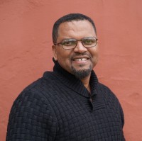 Email e telefono di Lennox Binns