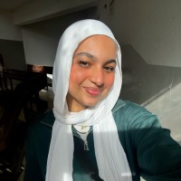 Farida Azzam Email