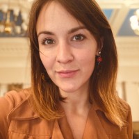 Nice and Serious Employee Lily Peters's profile photo