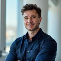 Moritz Miedler Email