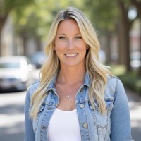Crossroads Courier Employee Stephani Voss's profile photo