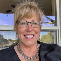 Salesforce Employee Kim Dienstmann's profile photo