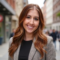 Hannah Davidian Email & Phone Number