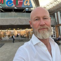 E-mail e número de telefone de Patrik Antoni