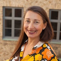 Pia Areblad Email