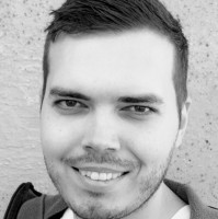 Andreas Engström Email