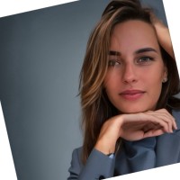 Priscila Gouvea Email