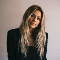 Sloane Kiely Email & Phone Number