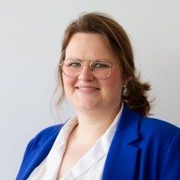 Kelly Debaere Email & Phone Number