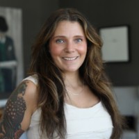 Sara Woods Email & Phone Number